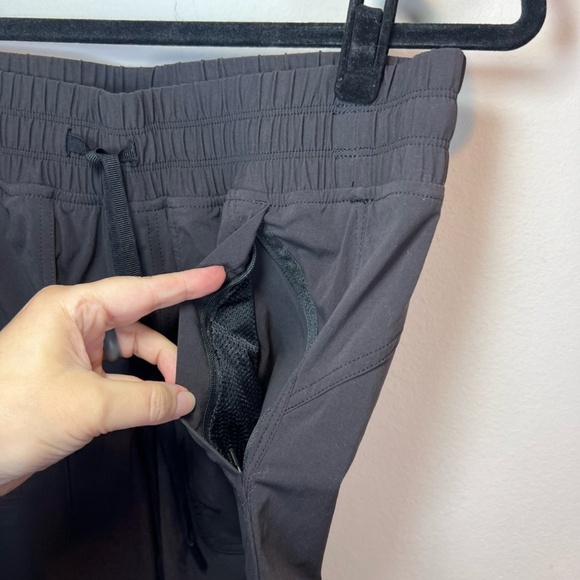 Eddie Bauer Womens Sightscape Horizon Pull-On Jogger Pants Black UPF Sz 8 Petite - Picture 5 of 15